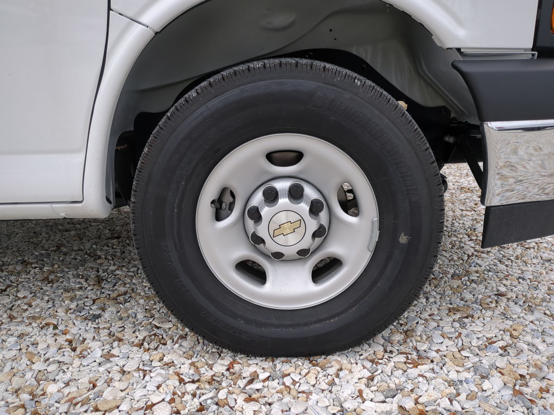 2025 Chevrolet Express Cargo 2500 WT