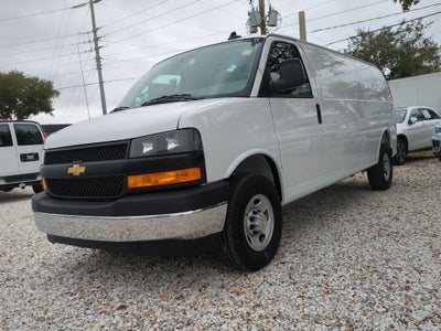 2025 Chevrolet Express Cargo WT