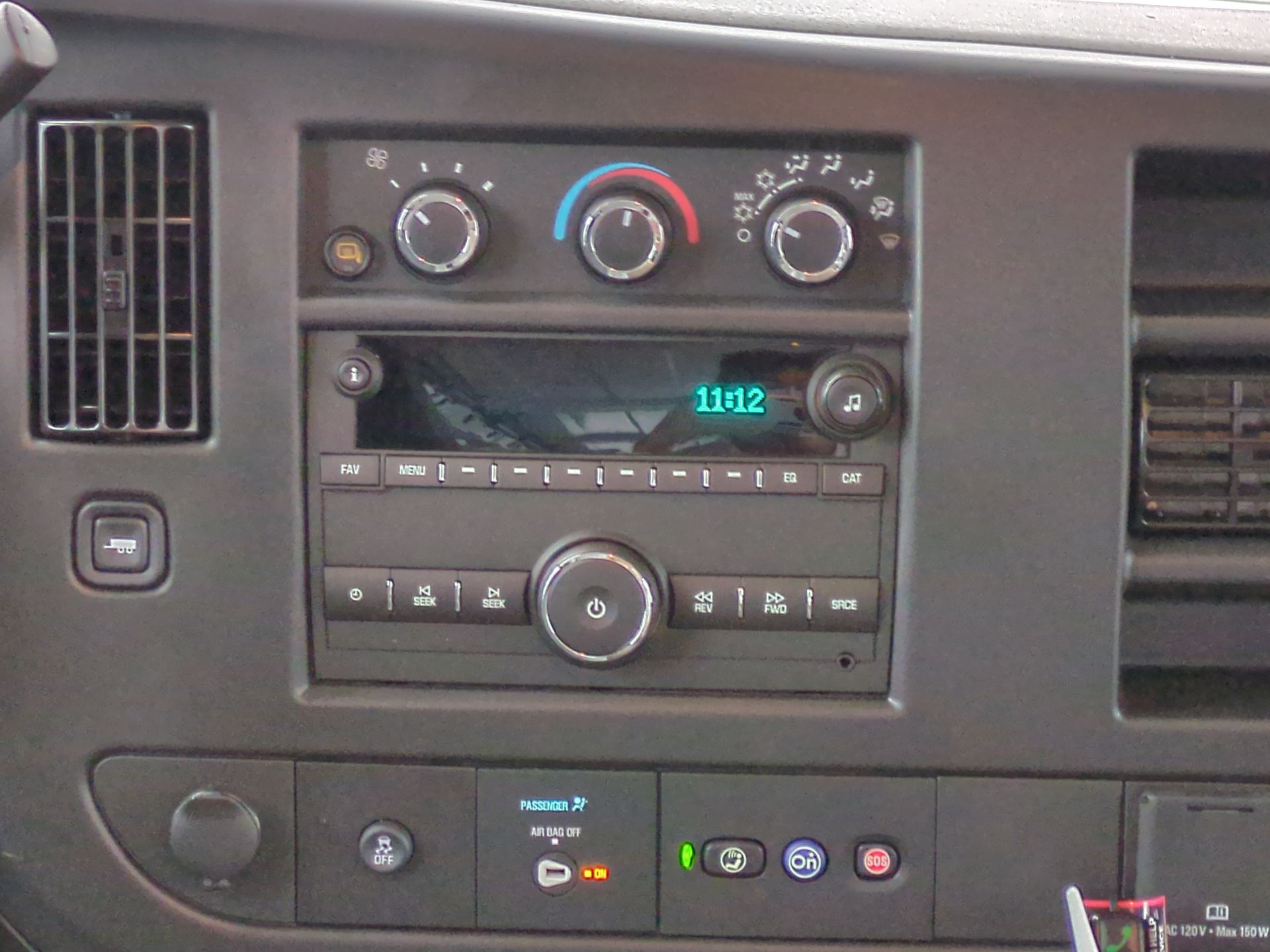 2025 Chevrolet Express Cargo WT