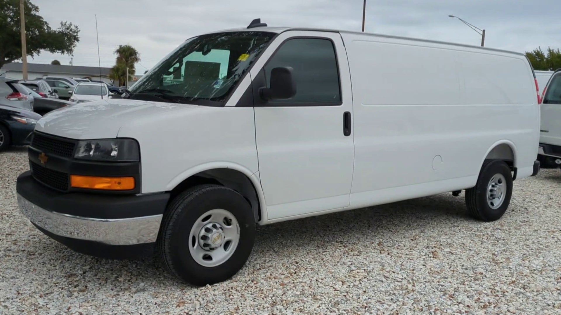 2025 Chevrolet Express Cargo 2500 WT