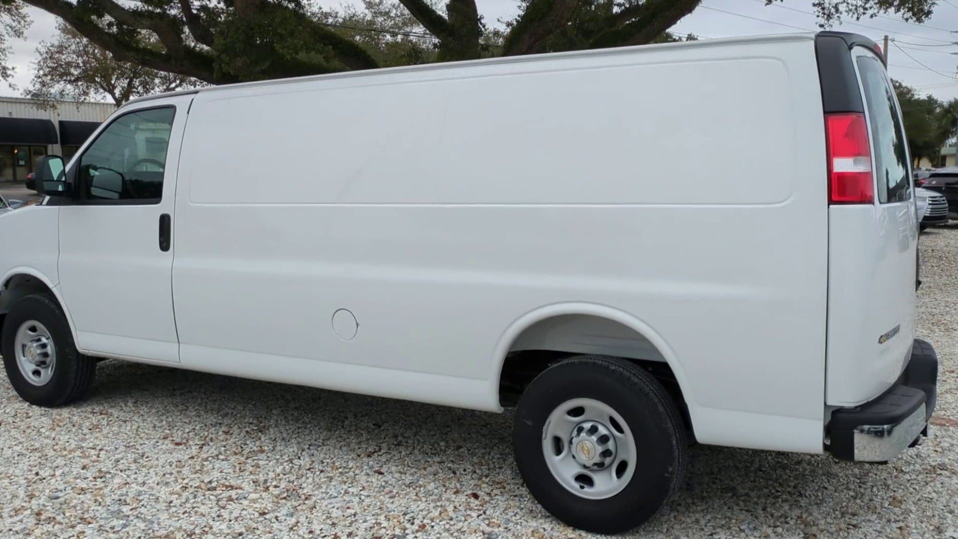 2025 Chevrolet Express Cargo 2500 WT