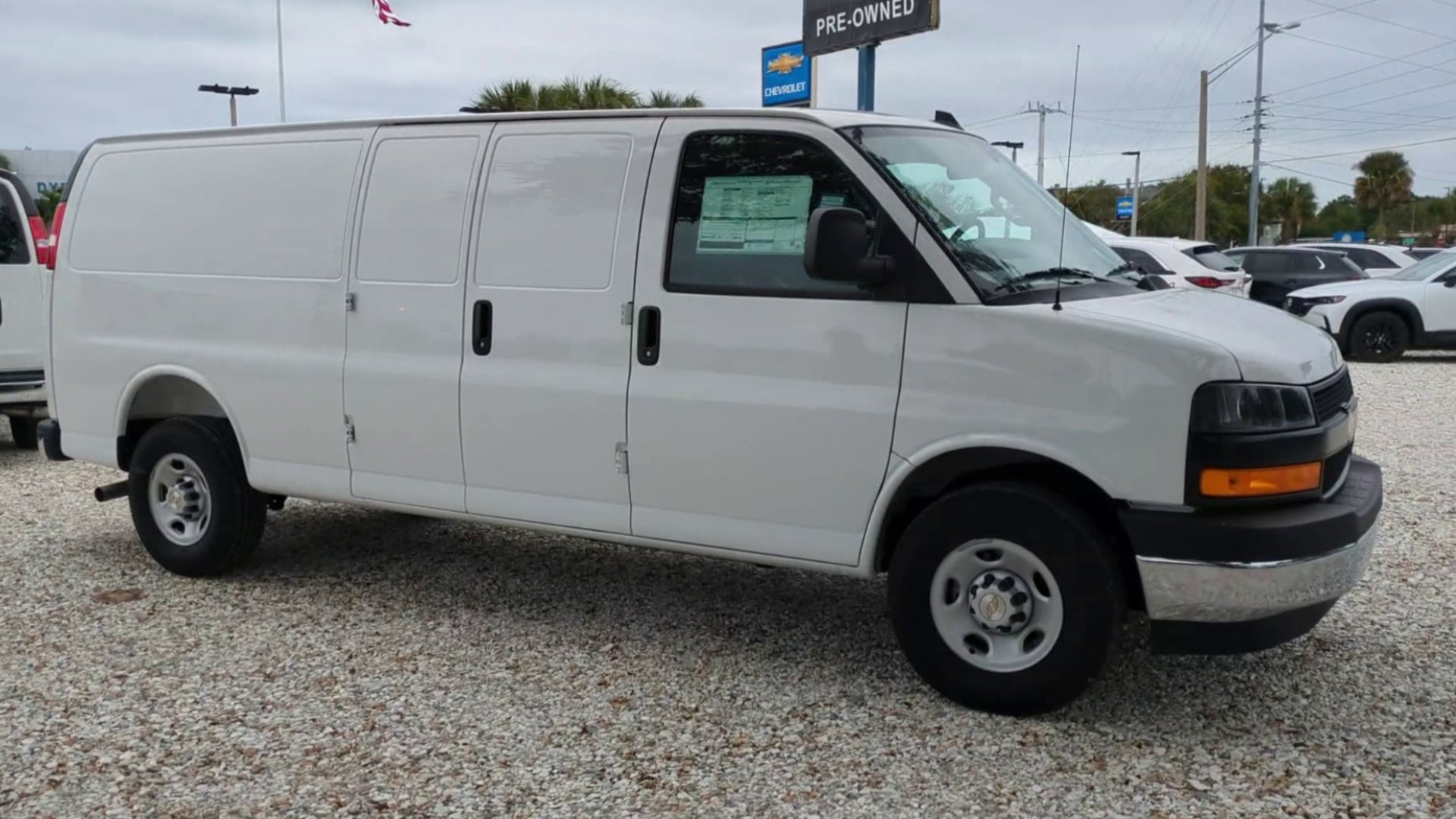 2025 Chevrolet Express Cargo WT