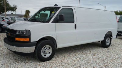 2025 Chevrolet Express Cargo WT