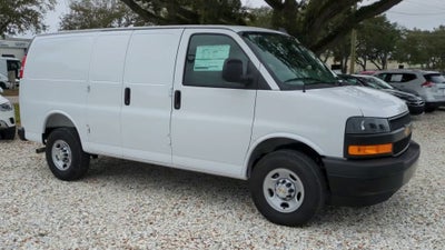 2025 Chevrolet Express Cargo 3500 WT