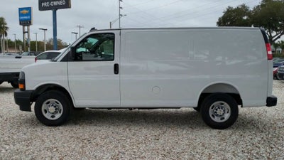 2025 Chevrolet Express Cargo WT