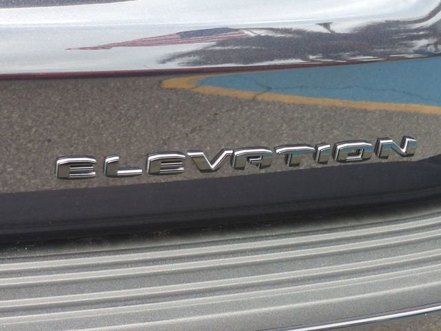 2025 GMC Yukon Elevation