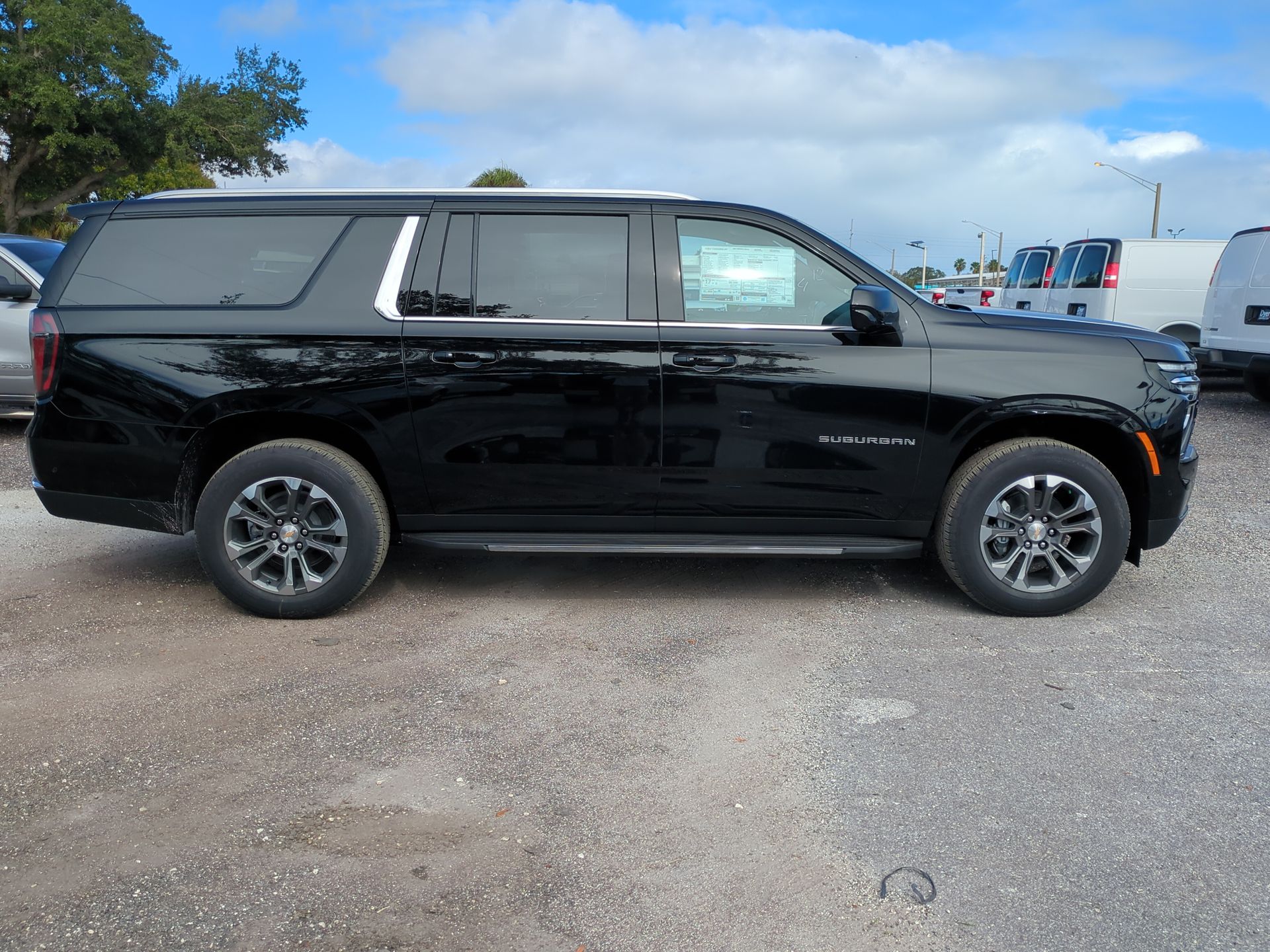 2026 Chevrolet Suburban LS