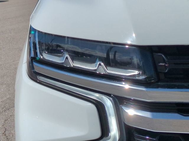 2023 Chevrolet Suburban LS