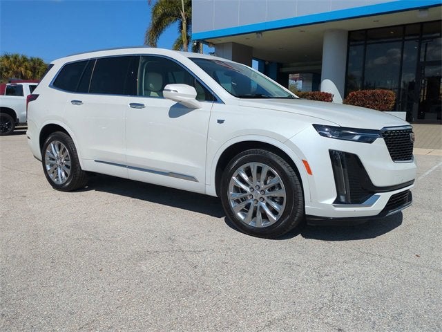 2023 Cadillac XT6 Premium Luxury