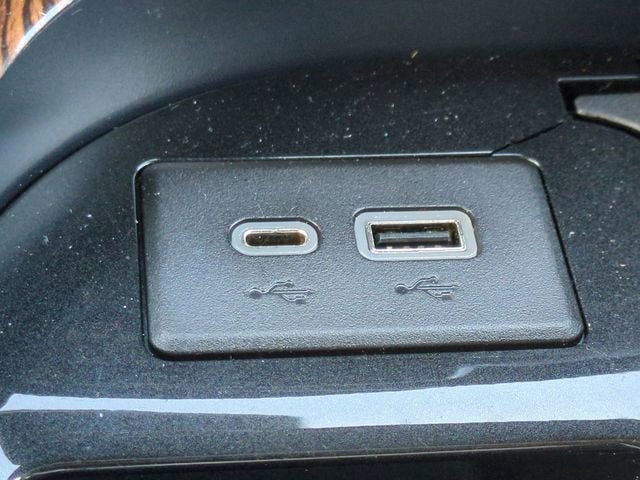 2022 Cadillac Escalade ESV Premium Luxury