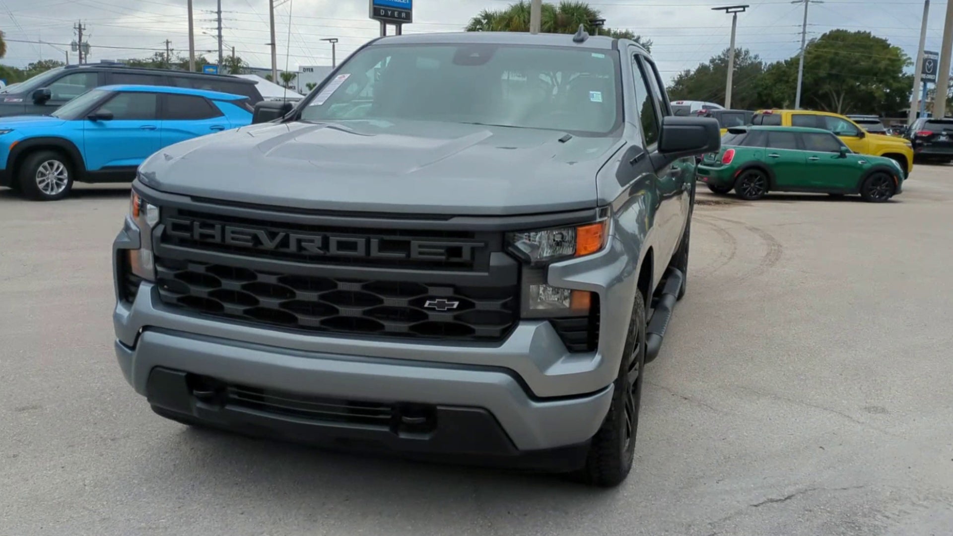 2025 Chevrolet Silverado 1500 Custom