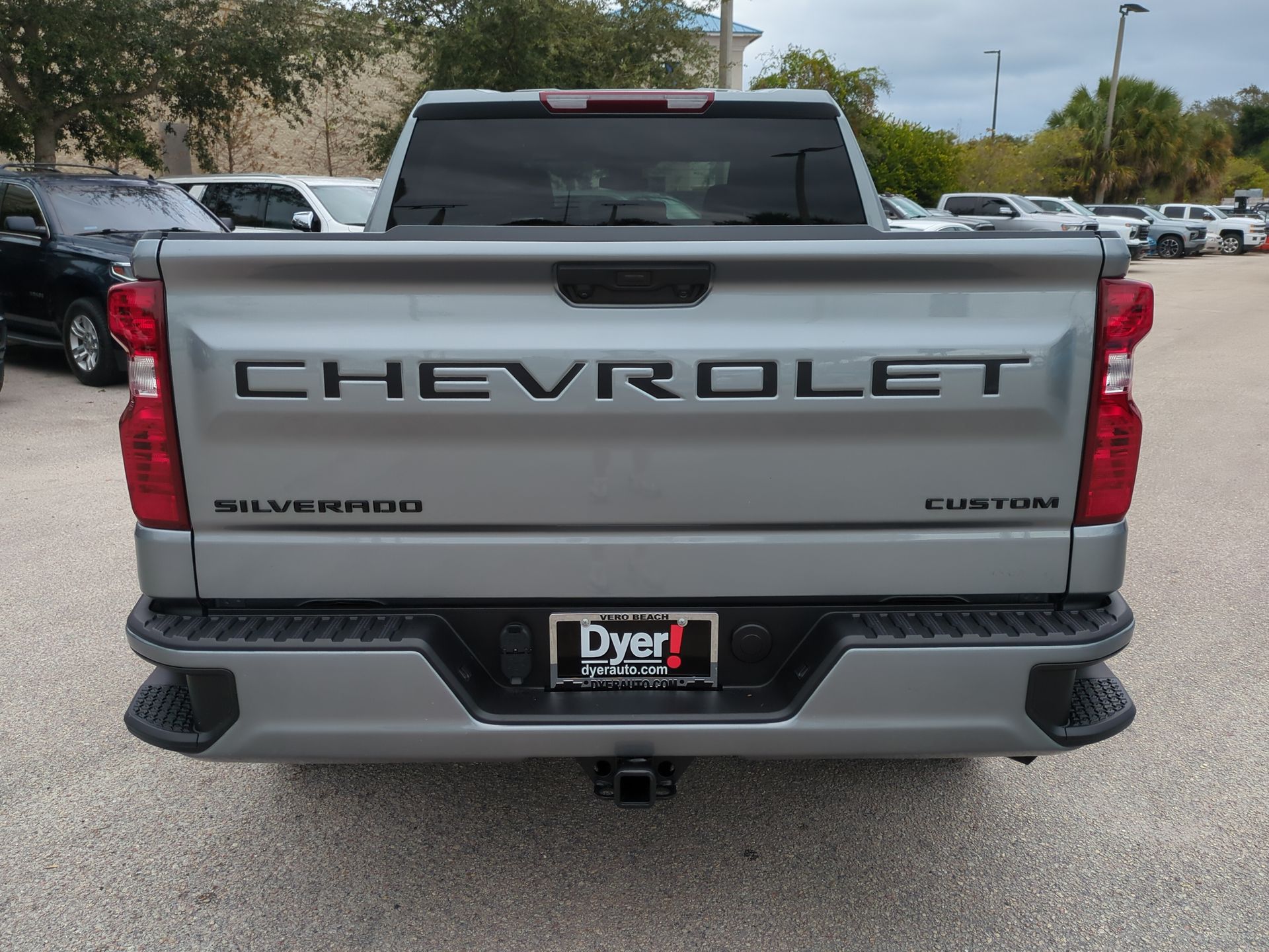 2025 Chevrolet Silverado 1500 Custom