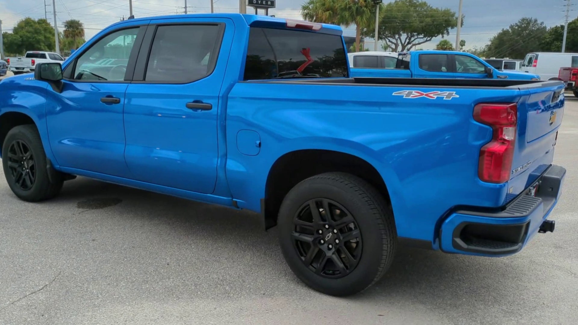 2025 Chevrolet Silverado 1500 Custom
