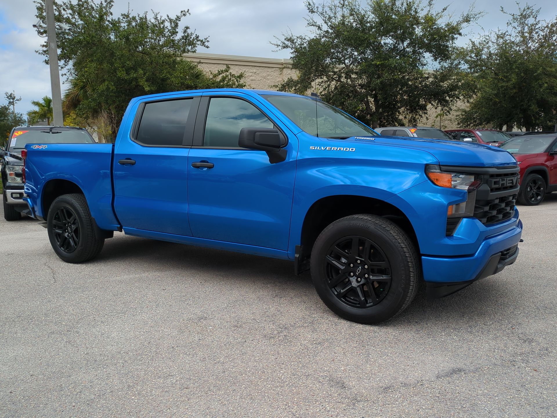 2025 Chevrolet Silverado 1500 Custom