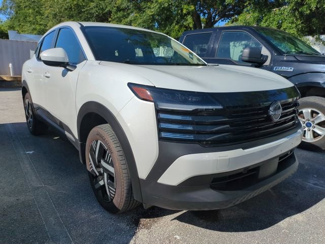 2025 Nissan Kicks 2.0 SV's photo