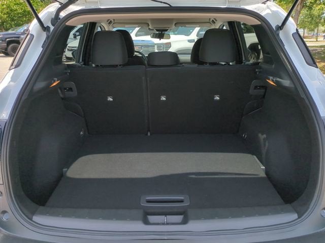 2025 Nissan Kicks SV FWD