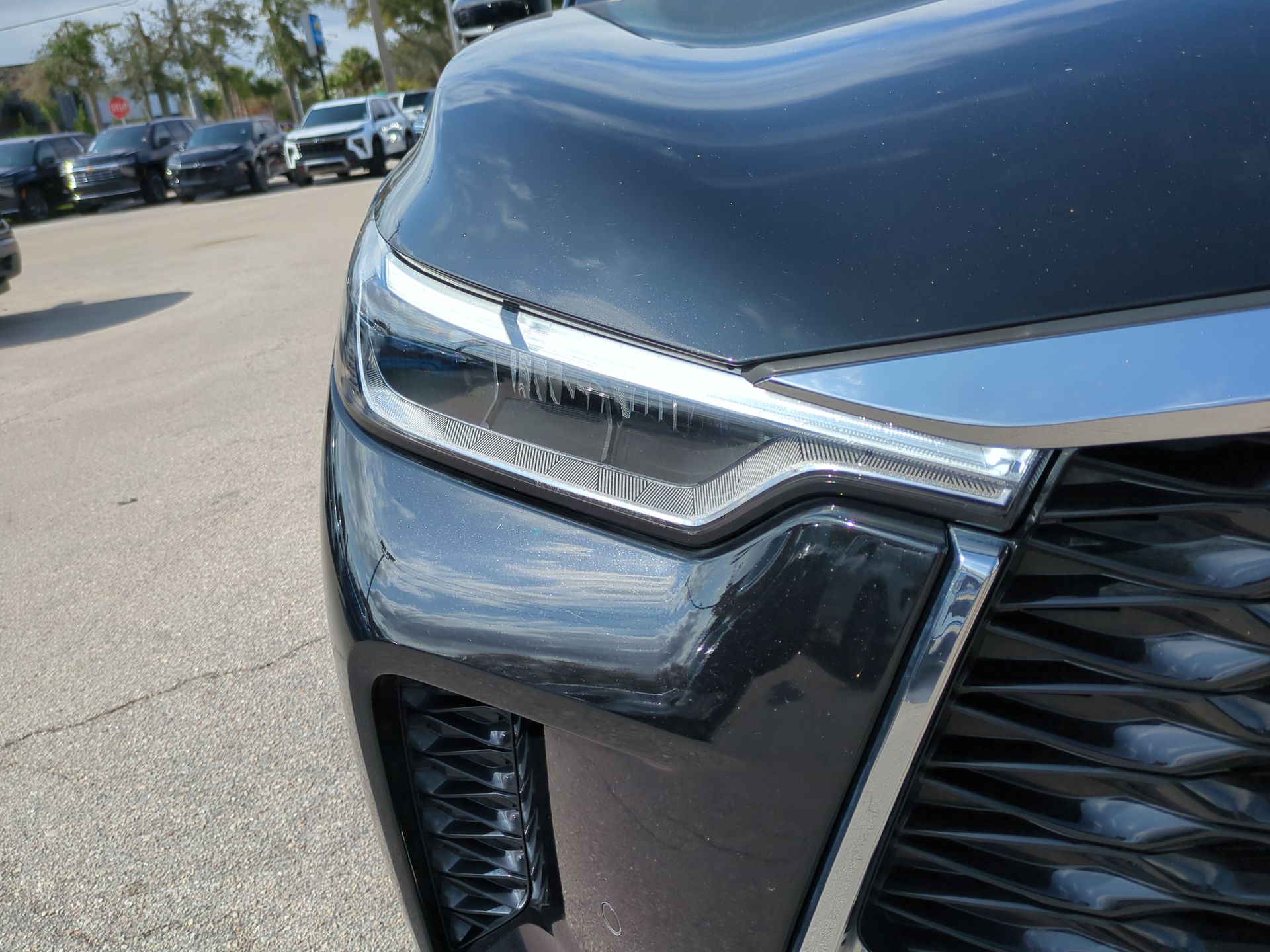 2023 INFINITI QX60 LUXE AWD