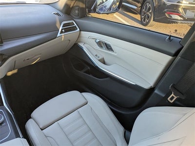 2025 BMW 3 Series 330i