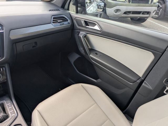 2021 Volkswagen Tiguan 2.0T SE R-Line Black