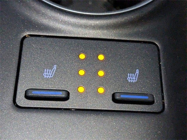 2022 Toyota Camry Hybrid XLE