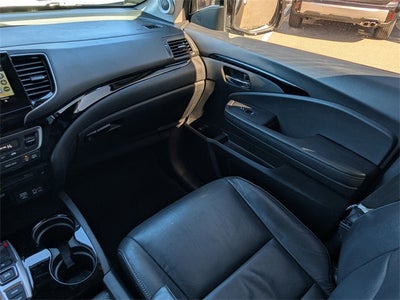 2022 Honda Pilot Touring 8 Passenger