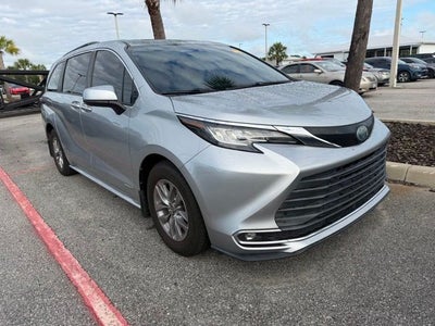 2021 Toyota Sienna XLE 7 Passenger