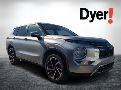 2022 Mitsubishi Outlander ES