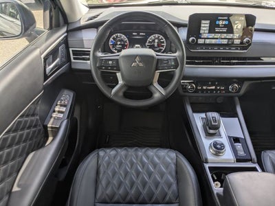2024 Mitsubishi Outlander SEL