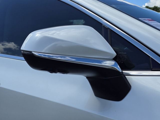 2025 Lexus NX 450h+ Luxury