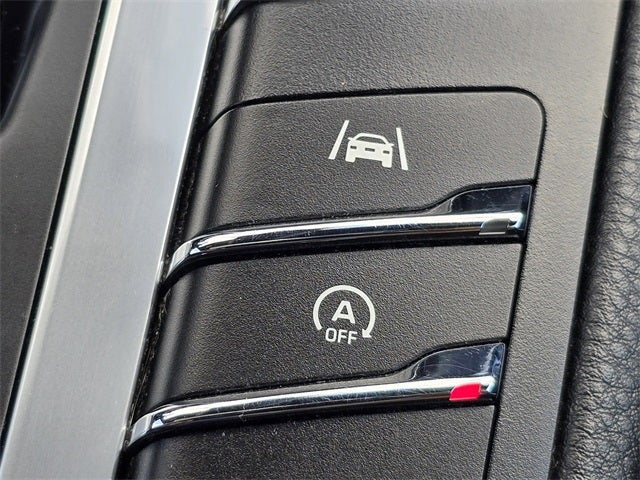 2021 Porsche Macan Base