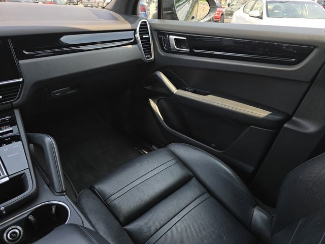 2020 Porsche Cayenne Base