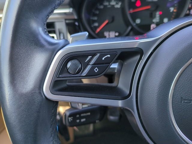 2021 Porsche Macan Base