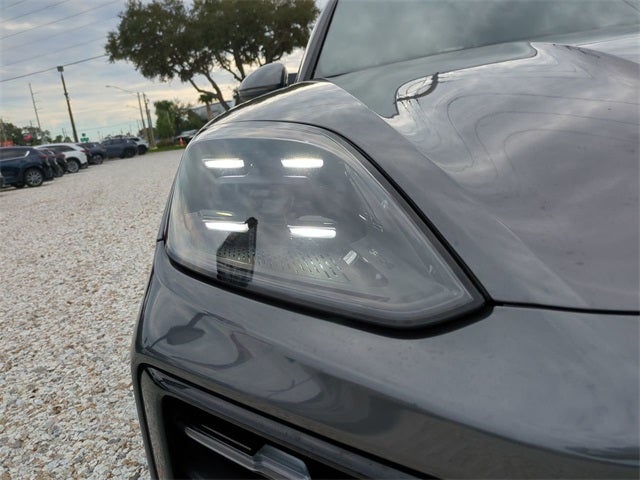 2024 Porsche Cayenne Base