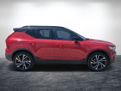 2019 Volvo XC40 R-Design