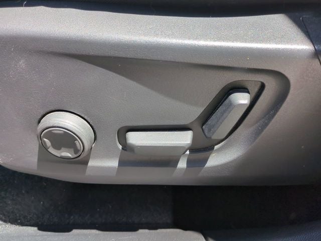 2019 Volvo XC40 R-Design