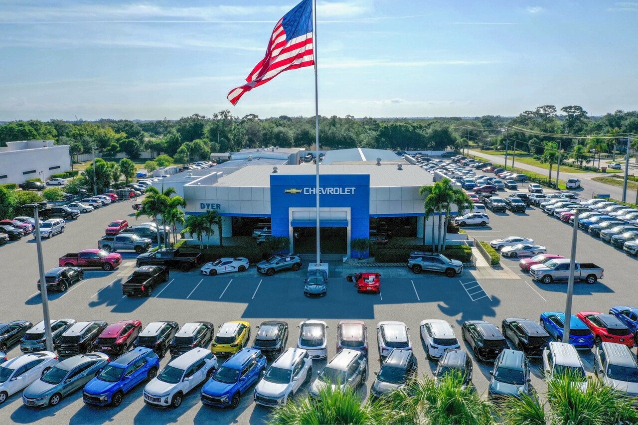  Fachada del concesionario Dyer Chevrolet Vero Beach